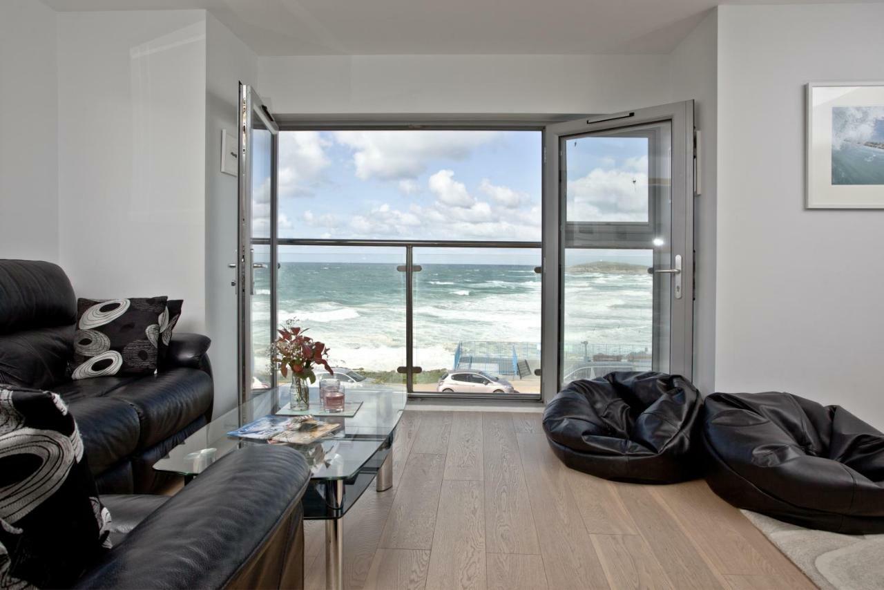 5 Fistral Beach, Newquay Apartment *